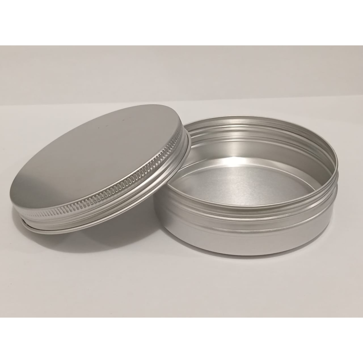 Latas de aluminio 100 ml 8x3 cm